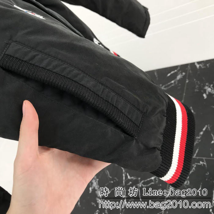 MONCLER蒙口 18SS秋冬新款 鴨子刺繡 男款羽絨服 ydi1513